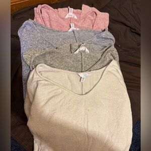 Time and Tru V-Neck Sweater - Pink, Blue, Gray, Cream (4  sweater bundle)